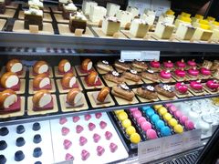 -半岛翡丽海鲜自助餐厅(观风亭店)