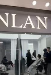 -斑斓色彩沙龙