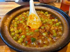-有红鸡毛店·砂锅菜(抚琴夜市店)