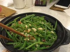 -闫府私房菜(经四路万达店)