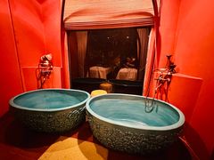 -迪瓦娜按摩和水疗中心