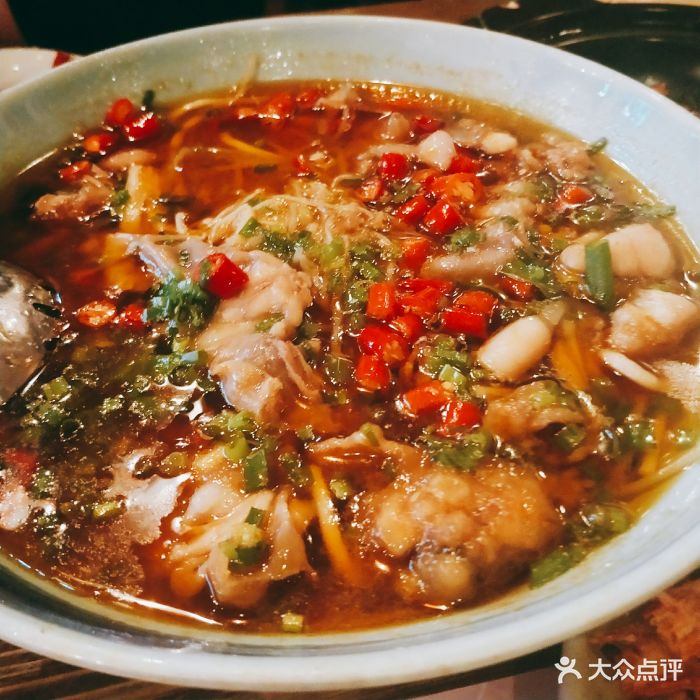 胡桃里音乐酒馆(河西店)葱香牛蛙图片