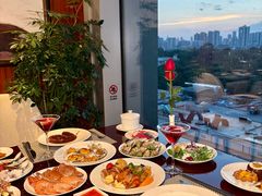-南湖名都·景湖轩全日制餐厅·海鲜自助·东南亚风味·临湖而食