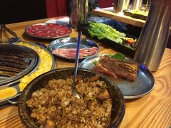 -青瓦炭韩潮烤肉(花园道店)