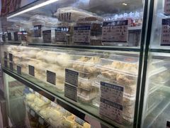 -白玉兰食品甜凤店(合生汇店)