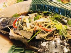 -拉威海鲜市场