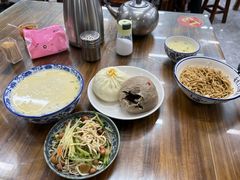 -雪琴面馆富安特色鱼汤面(城中花园店)