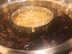 -邓莽子老火锅(中兴路总店)