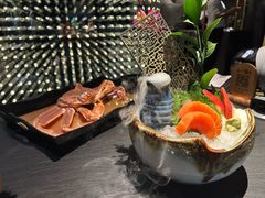 -蟹犇前•帝王蟹雪蟹(陆家嘴店)