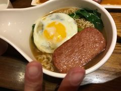 -新大咀港式茶餐厅(宝山万达店)