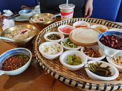 -包整·丝娃娃(一览甲秀楼风景店)