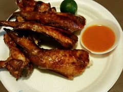 -东海岸人工湖美食村