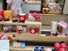 零售区-Tims天好咖啡·贝果(渝中来福士店)