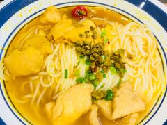-霸蛮湖南菜·牛肉粉(荣京西街店)