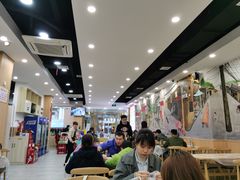 大堂-江城燕子大排档(江汉路步行街店)