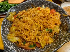 猛辣火鸡拌面-那胡同里的小烤肉馆(开发区万达店)
