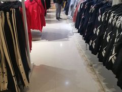 -BIGOFFS 超级折扣(仁恒伊势丹店)