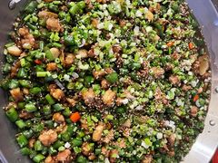 青椒兔肉-向外鱼乐·土菜·虹鳟鱼