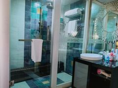 -喜鹊愉家酒店(郑州曼哈顿博览中心地铁站店)