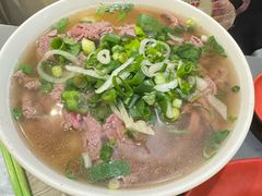 -鸿记越南牛鸡粉