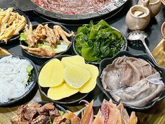 -渝昆龙火锅(朗苑店)