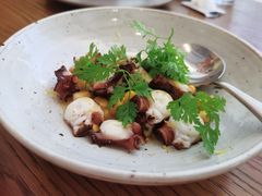 八爪鱼配烤玉米-BOR Eatery(安福路店)