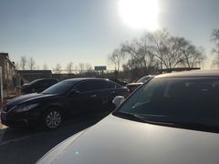 -窦店服务区-停车场