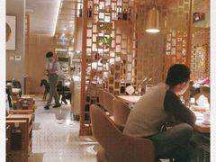 大堂-额尔敦牛厨师铜板烧