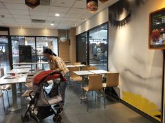-麦当劳(世界城广场店)