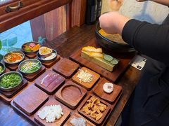 -银米·云南传统过桥米线(双廊黑金冠店)