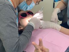 -瑞尔齿科(上海长风大悦城店)