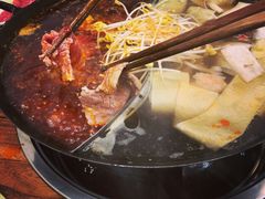 -小天鹅火锅·一线江景洪鼎旗舰店(洪崖洞店)