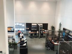 -上海汇之星奔驰4S店(浦东新店)