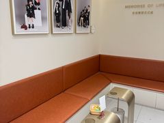 -HIMO海马体照相馆(上海华润CP静安店)