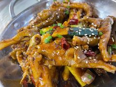 -江城燕子大排档(江汉路步行街店)