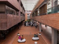 -香港大学