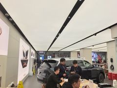 -华为智能生活馆(上海金桥国际商业广场)