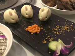 -胡桃里音乐餐厅(陶溪川店)(川湘赣菜·世界百大酒庄直供红酒·音乐表演)