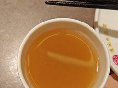 -锅飘飘·东北铁锅炖(雨花客厅店)