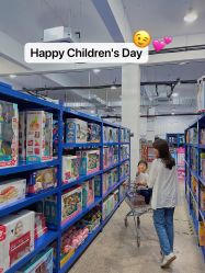 -逝水玩具折扣店