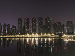 -南京眼步行桥