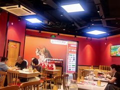 -渝是乎酸菜鱼·川渝小炒(新世界百货望京店)