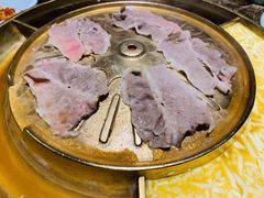 -猪啊牛呀羊啊铜盘烤肉(正大广场店)