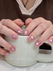 -花岐款式专研健康美甲沙龙
