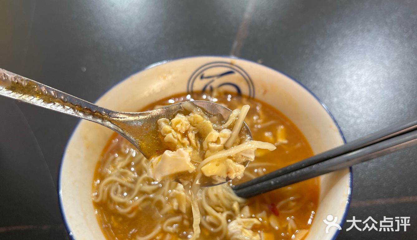 这家苏曹记据说很正宗，是老字号，在白沙传了好几代