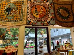 -恋物百货商店(华侨城店)