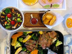 -水桶王国主题餐厅·聚会·生日派对·亲子活动·家庭套餐(亚龙湾希尔顿店)