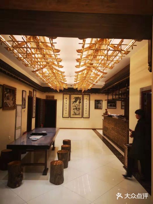 泽园酒家大堂图片