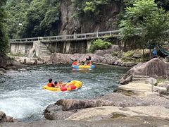 -安吉龙王山峡谷漂流