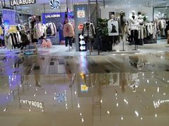 -百盛(万象城店)